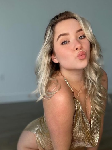 Vanessa Violet Profile Image