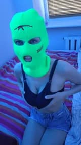 2Nuggzzz xoxosubgirl420 OnlyFans