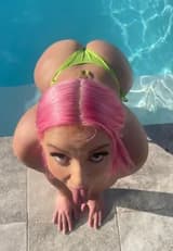 Tynnille 🍑Birthday today 🎂 tynnillerobinson OnlyFans