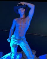 DrOneDik (FREE PAGE:) hunt_2str8freepage OnlyFans