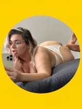 SHAY IS H0RNY 💋 cheeky_yelofree OnlyFans