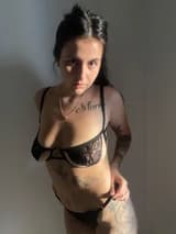 MILA 💋 milarouge0 OnlyFans