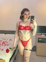 𝖊𝖑𝖑𝖎𝖊 bmthellie OnlyFans