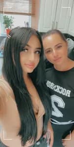 Top 10 Best Mother Daughter OnlyFans Accounts Hottest Girls Models 2026