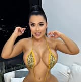 Valentina🍑BIGGEST ASS ON ONYLFANS valentiinaperez OnlyFans