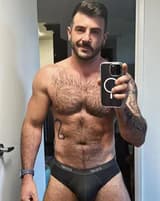 Ian Holms 🧺 ianholms OnlyFans