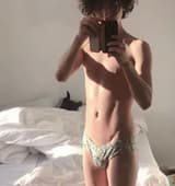 Akira emoboifairy OnlyFans